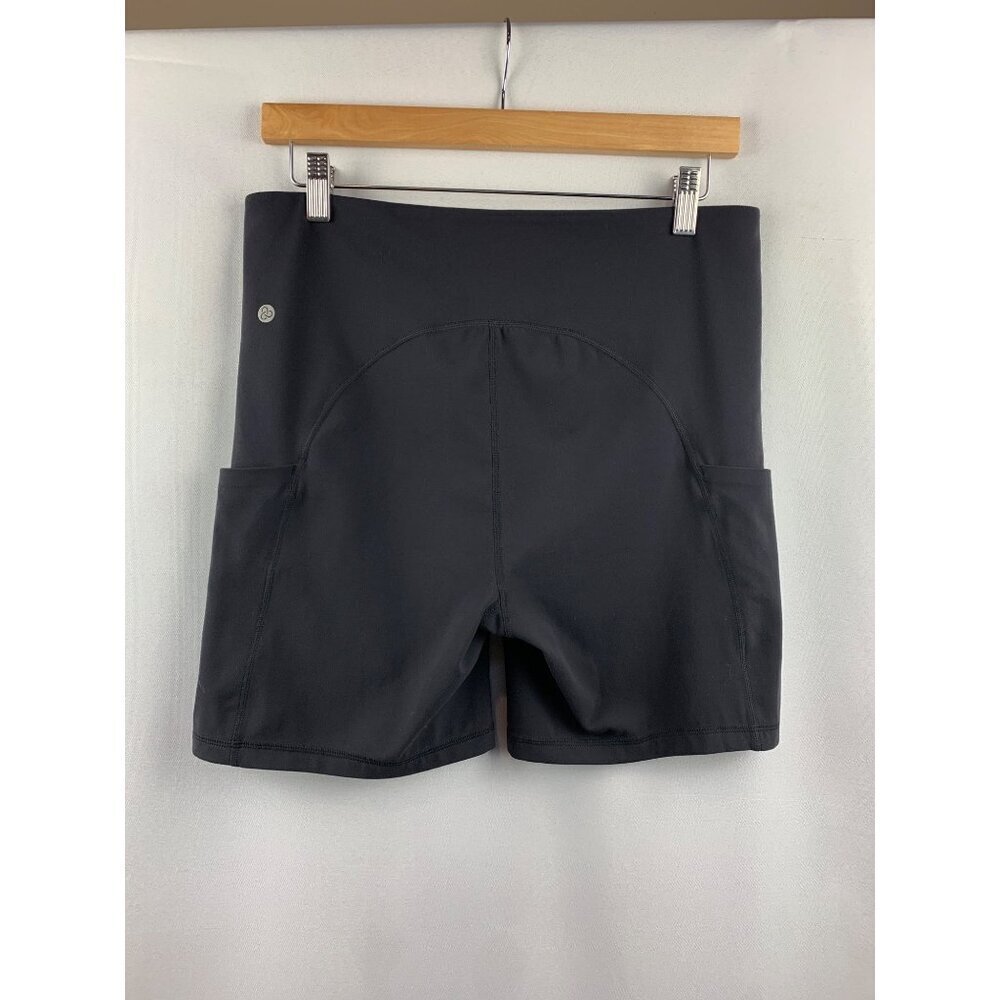 Women’s Zella Black Biker Shorts Size L with Side Pockets - Picture 2 of 5